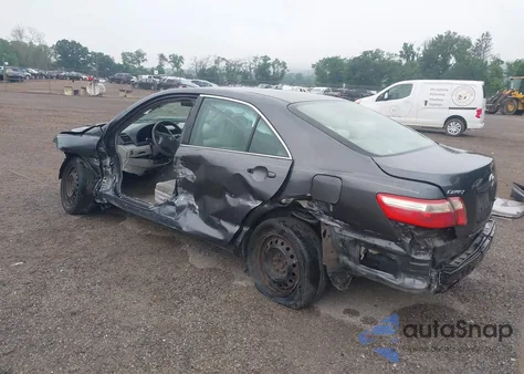 2009 Toyota Camry Le z USA, uszkodzony, nr VIN 4T1BE46K39U817989